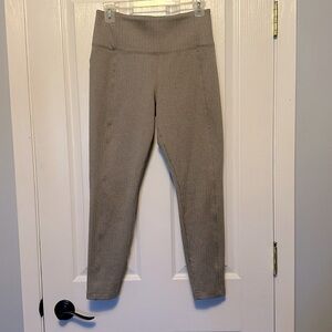 ATHLETA Delancey Herringbone Tight Leggings in Bluff Gray Size Medium